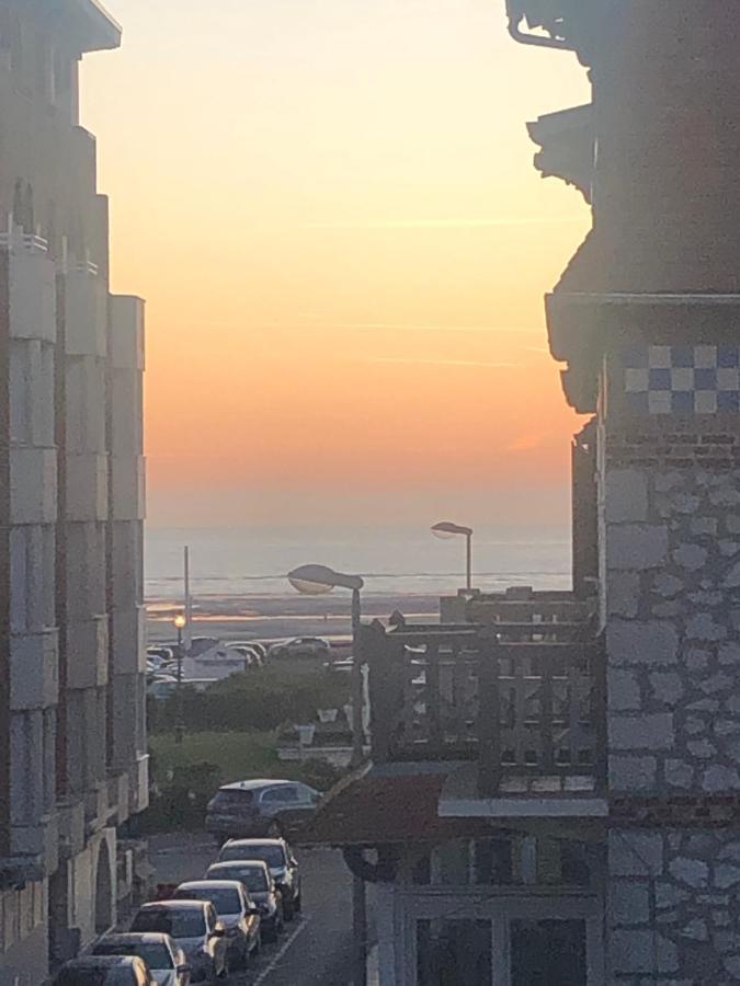 Historic "Touquettoise" Villa, Located In Heart Of The Village, 100M From The Beach, With Sunny Terrace And Private Garden Le Touquet Екстериор снимка